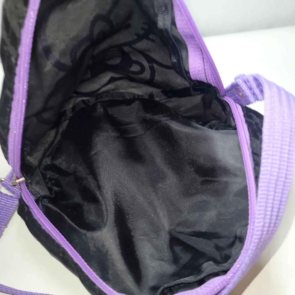 HELLO KITTY SANRIO Black and Purple zipper bag with strap 7